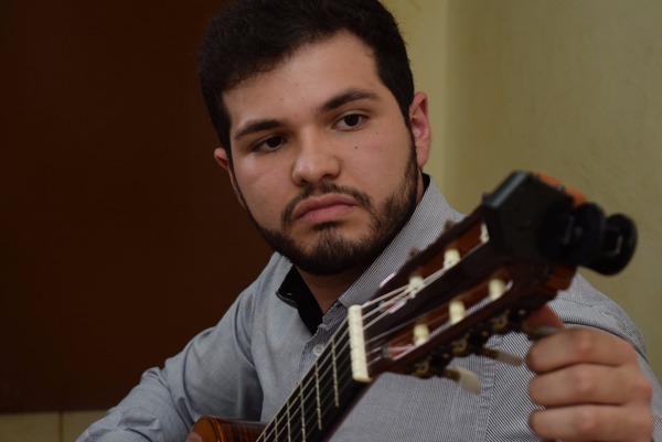 Estudiante esteño estudiará música en prestigiosa universidad de EE.UU. - Noticde.com