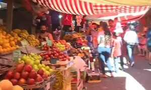 Cloaca y olor nauseabundo en medio del Mercado 4 - C9N