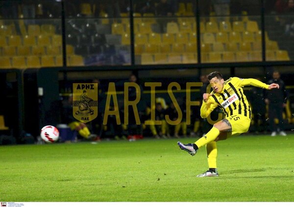 Juan Manuel Iturbe anota un golazo en la Copa de Grecia