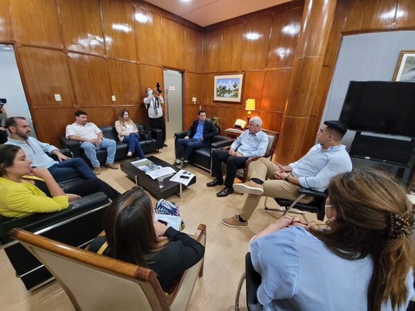 Ministro y concejales de Asunción debatieron sobre obras que beneficien a la Capital - ADN Digital