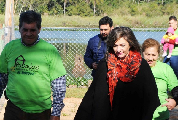 Ministra destaca interés de la CVC Group por la región - Noticde.com