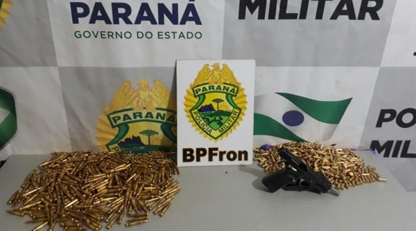 Detienen a una mujer con un arma y 732 municiones pegada al cuerpo - Noticde.com