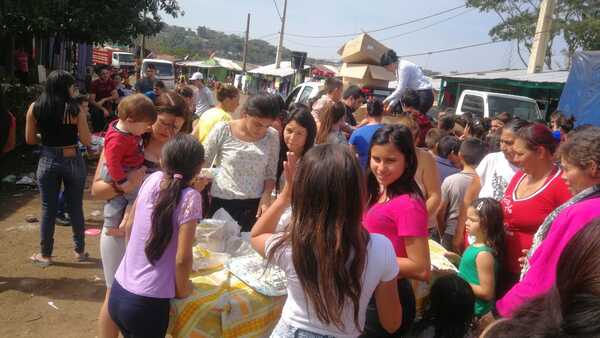 Fiscalía entregó golosinas y gaseosas a unos 350 niños por su día - Noticde.com