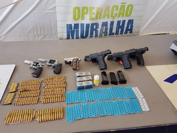 En barrera de control caen dos brasileños con cuatro armas y 300 municiones - Noticde.com