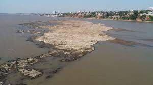 Persiste bajante extrema del río Paraguay