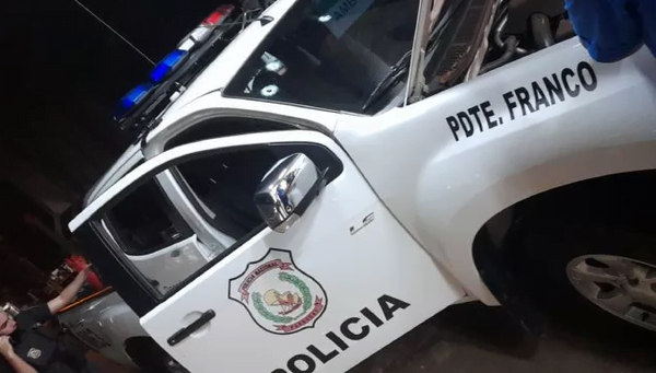 Motoasaltantes disparan contra una patrullera - Noticiero Paraguay