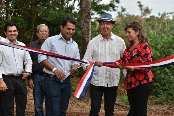 Se inauguró anfiteatro Tapé Avirú de los Saltos Monday - Noticde.com