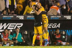 El paraguayo Carlos González comanda remontada de Tigres en las semifinales - Fútbol Internacional - ABC Color