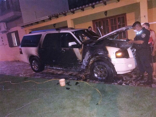 QUEMO la camioneta de su cuñado por VENGANZA