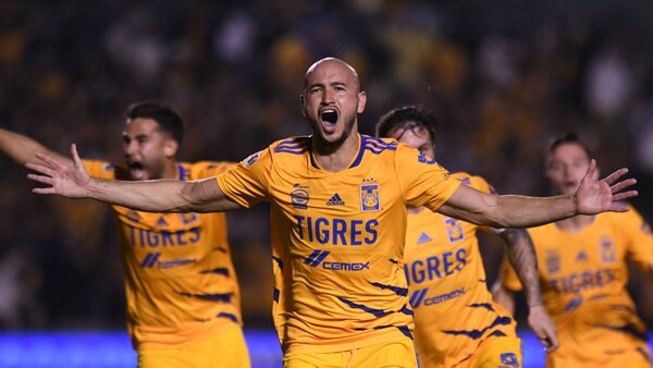 Carlos González, clave en la victoria de Tigres en México