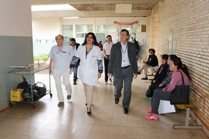 Gerente de Tesãi constata carencias en hospital de Hernandarias - Noticde.com