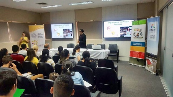 Capacitan a emprendedores de Hernandarias para organizar su empresa - Noticde.com