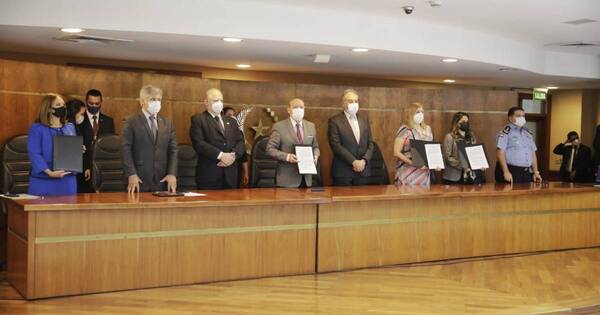 La Nación / Firman protocolo de lucha contra el crimen organizado