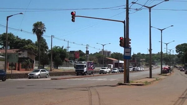 Reparan semáforo en el acceso a Chaipé y piden precaución a conductores