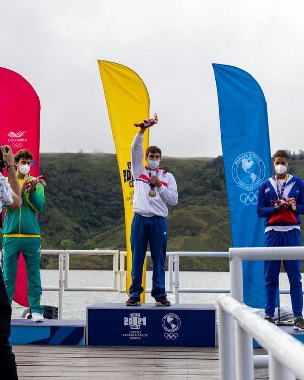 El remero Javier Insfrán le da el primer oro a Paraguay en los Panamericanos