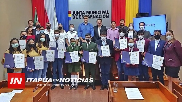 RECONOCEN A CAMPEONES DE OMAPA ENCARNACIÓN. - Itapúa Noticias