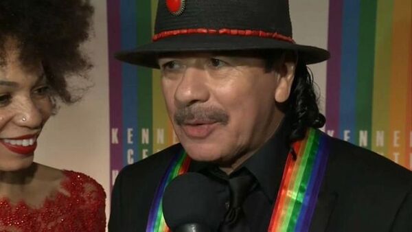 Carlos Santana cancela sus conciertos por una intervención cardíaca