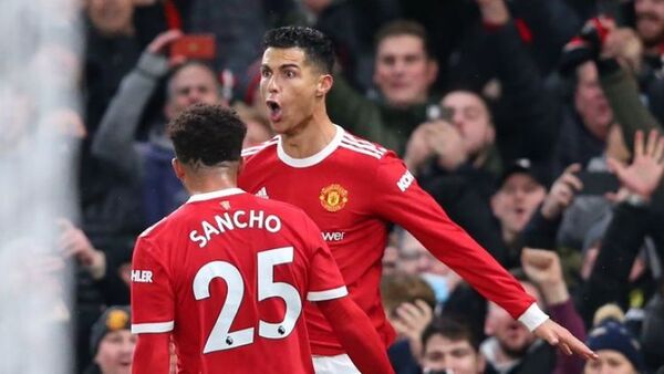 Cristiano rescata al Manchester United