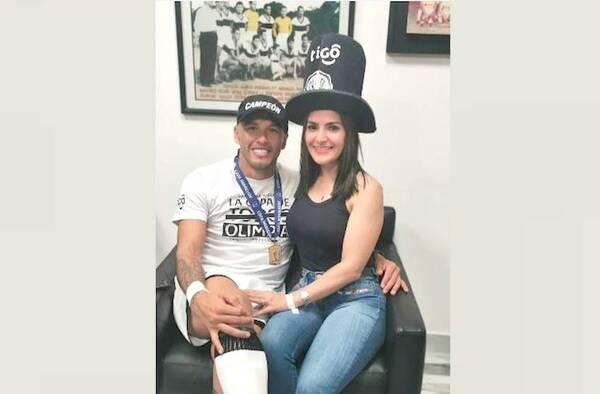 Crónica / CAMPEONES. El festejo privé de los olimpistas