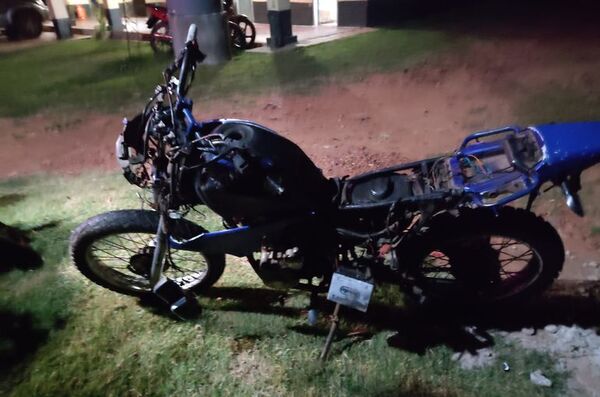 Dos hermanos mueren tras chocar su moto en Luque - Nacionales - ABC Color