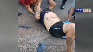 Motochorros causan accidente tras persecución policial | Noticias Paraguay