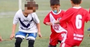 La historia de Ulises Cáceres, el niño de 6 años que juega al fútbol con chupón para bebés - C9N