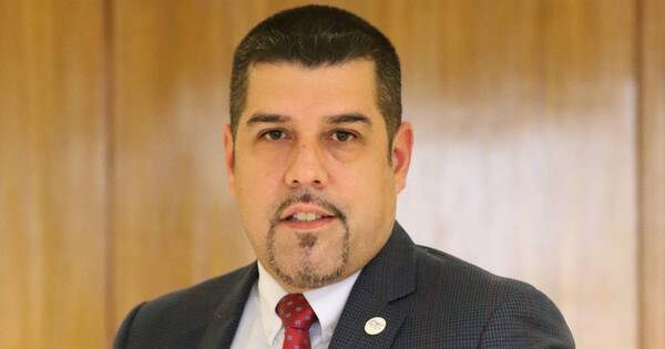 La Nación / “La verificación tiene que ser en conjunto con ambas contralorías”, dice director financiero de Itaipú