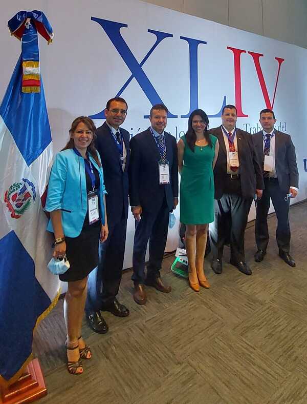 Libro busca contribuir con la comprensión y el análisis crítico de la economía paraguaya - MarketData
