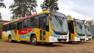 Más de 35.000 pasajeros podrían quedarse sin buses por una acción de empresarios ante la Corte - Nacionales - ABC Color