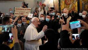 El papa inicia en Chipre una visita centrada en la migración