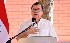Diario HOY | Duarte Frutos pide "revisar la historia" del país porque la escribieron "anti colorados"