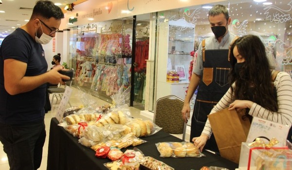 Mipymes realizan feria de productos en el Villamorra Shopping