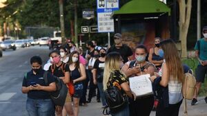 Unos 35.000 pasajeros quedarían sin buses por acción de empresarios