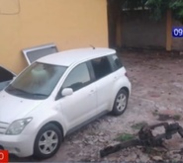 Localizan desarmadero en Ñemby, también encontraron un vehículo robado - Paraguay.com