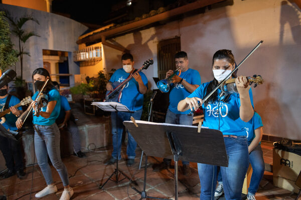 Creando melodías al unísono, Fundación Itaú cierra el 2021 más conectados que nunca