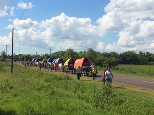 Familias de Tava'i se preparan para ir a Caacupé en carreta - Megacadena — Últimas Noticias de Paraguay
