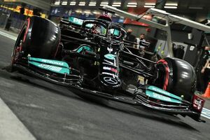 Hamilton toma las riendas en los libres del GP de Arabia Saudita - Automovilismo - ABC Color
