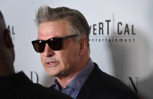 Diario HOY | Alec Baldwin dice que no se siente culpable por tragedia en el set de "Rust"