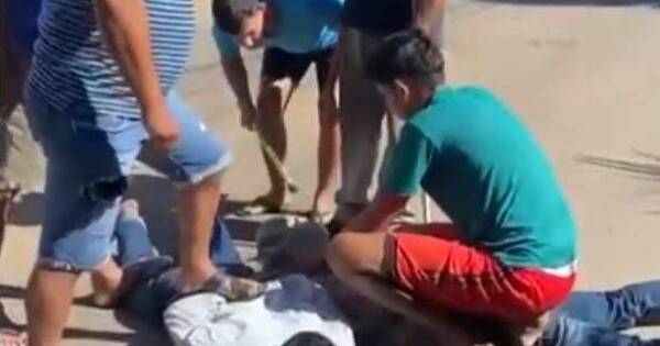 La Nación / Asaltaron a sexagenaria en Loma Pytã, pero delincuentes fueron reducidos por transeúntes