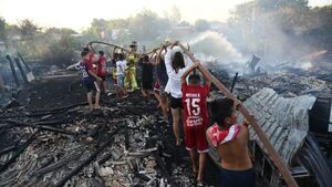 Incendio dejó en la calle a nueve familias