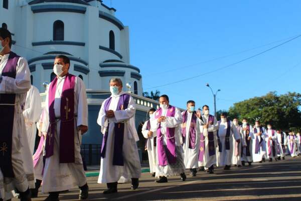 Caacupé: la Constitución Nacional debe respetarse y aplicarse, no son letras muertas - .::Agencia IP::.