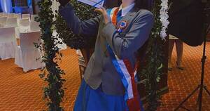 La Nación / Jazmín del Paraguay culmina el año escolar como mejor egresada