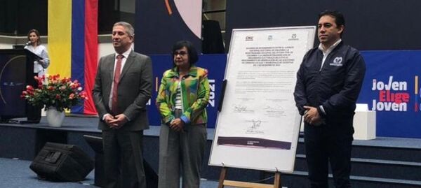 Titular del TSJE encabezó misión electoral en Colombia
