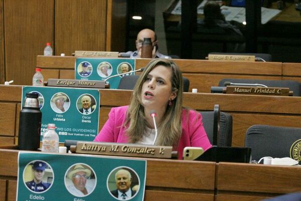 “No se va a iniciar una concertación discriminando a un partido político”, dice Kattya González - Nacionales - ABC Color