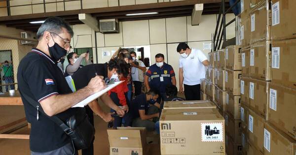 La Nación / Exigen al Gobierno frenar el contrabando de cosméticos