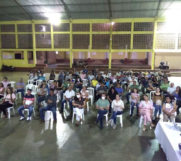 En audiencia pública, intendente revela el gran déficit económico de la Municipalidad de Acahay - Nacionales - ABC Color