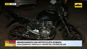 Abandonaron una motocicleta robada en un supermercado - ABC Noticias - ABC Color