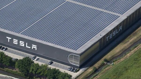 Tesla invita a Itaipu a explorar soluciones para el almacenamiento de energía a gran escala