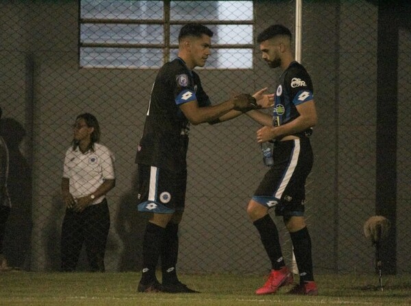 Triunfo del “12” en Itauguá - APF