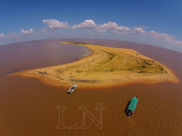 Las Dunas, atractivo lugar turístico en San Cosme y Damián